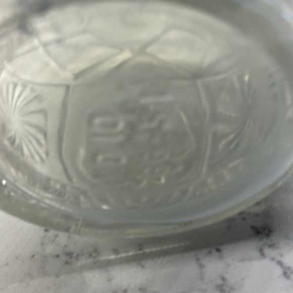 Vintage Cut Round Glass Decanter, Liquor Decanter - Picture 9 of 10